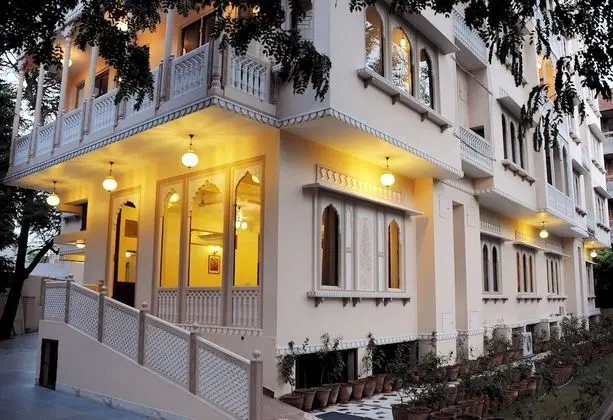 Om Niwas Suite Hotel - Öne Çıkan Resim