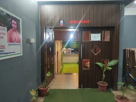 Hotel Om Regency - Lobi