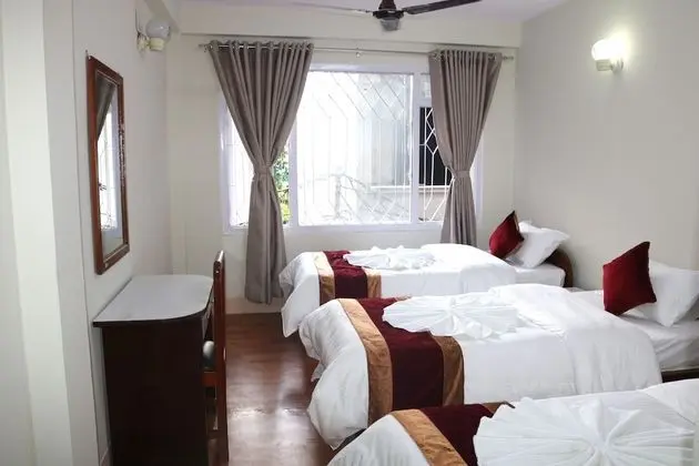 Om Tara Guest House - Oda