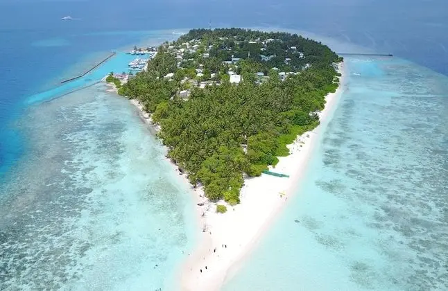 Omadhoo Inn - 1