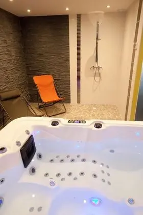 Ome Sweet Home - Spa