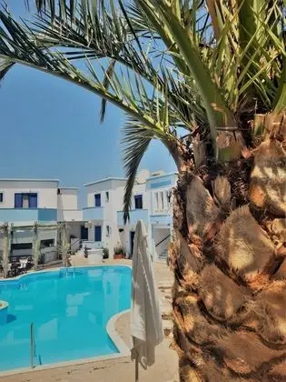 Omega Rooms Anaxos - Dış Mekan