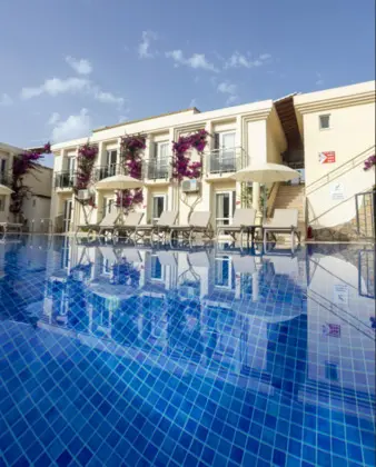Ömer Aybak Beach Hotel
