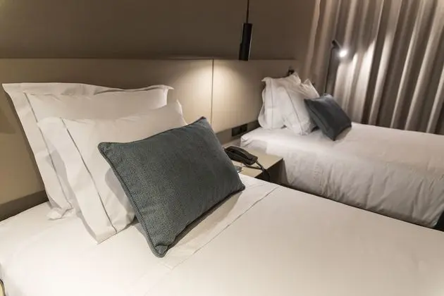 Omid Saldanha Hotel - Oda