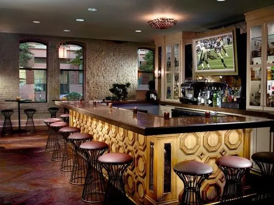 Omni Riverfront - Bar