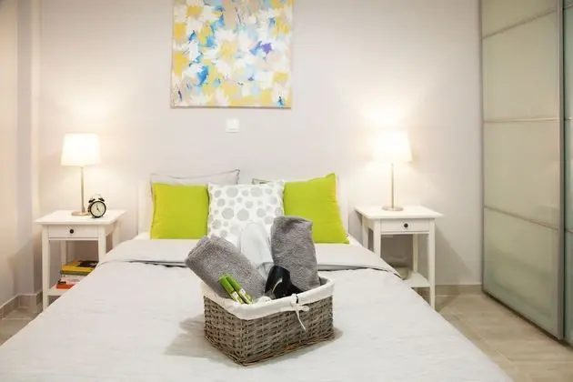 Omnia Pagrati Apartments - Oda