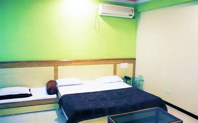 Hotel Ompark