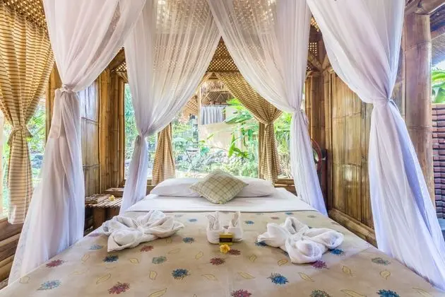 OMUNITY BALI HOTEL