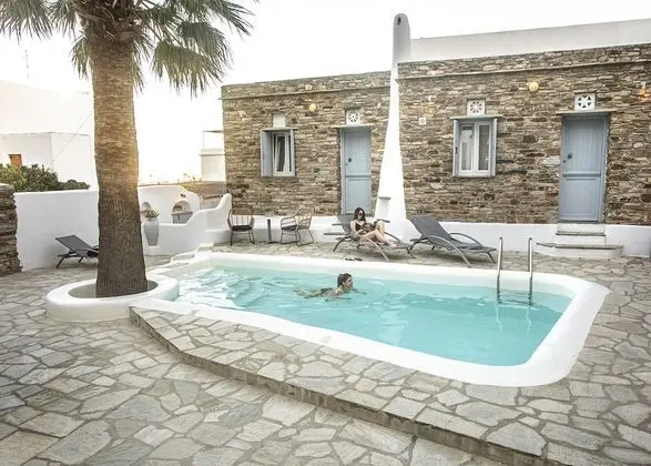 Onar Hotel and Suites - Havuz