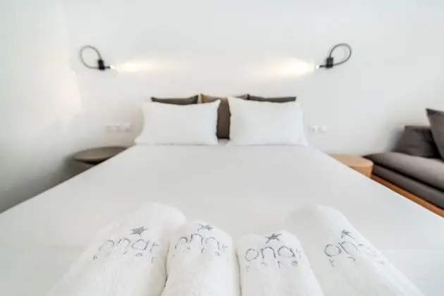 Onar Hotel and Suites - Oda
