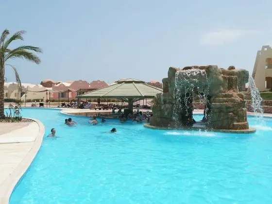 Onatti Beach Resort - Havuz