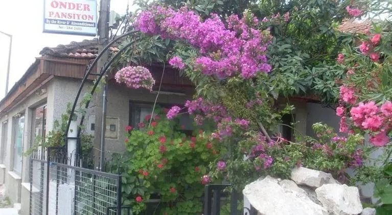 Önder Pansiyon
