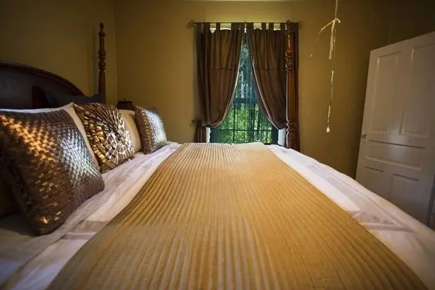 ONE of a Kind Experience Heritage Cottage - Öne Çıkan Resim