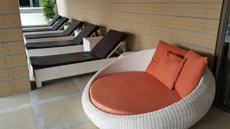 The One Hotel Bay Breeze Pattaya - Havuz