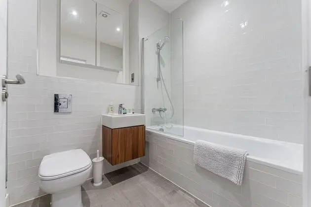 One bed luxury Apartment - Solihull - Banyo Tipleri