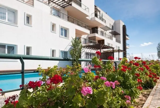 One bed Room Apartment Paradise Beach Front in Nice Residence - Dış Mekan