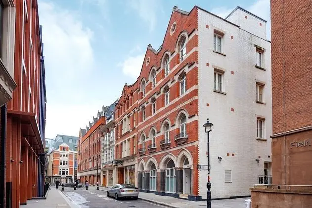 One Bed Serviced Apt near Holborn in Chancery Lane