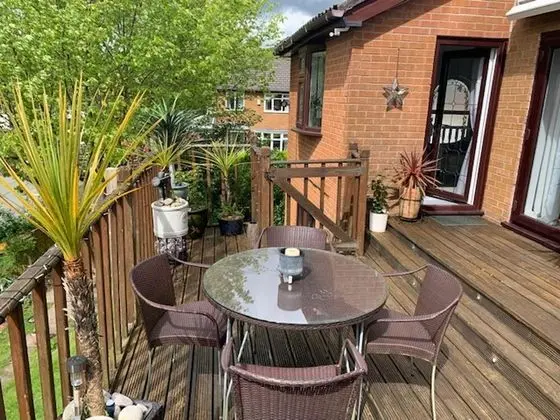 One Bedroom Apartment With En-suite & Patio