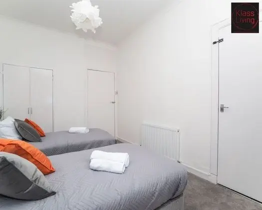 One Bedroom Apartment by Klass Living Serviced Accommodation Rutherglen - Crossroads Apartment With WiFi and Parking - Oda