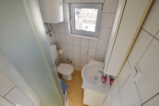 One Bedroom Apartment