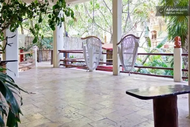 One Bedroom Apt In The Heart Of Playa Only One Block to the Beach - Dış Mekan