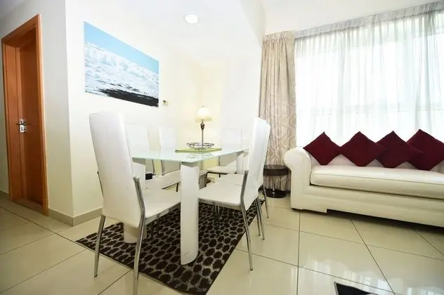 One Bedroom Apt. in JLT near Metro Station -AWD - Yerinde Yemek