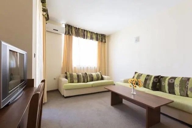 One Bedroom Family Apartment with Balcony - Oda