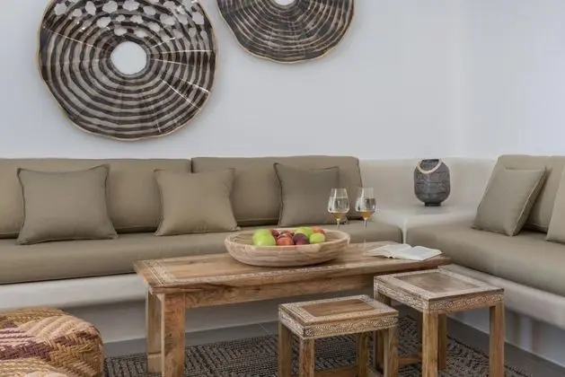 One Bedroom Panoramic - White Co - Oda