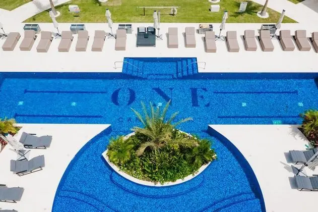ONE Canal Point - Havuz