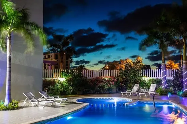 One Cancun Centro - Havuz