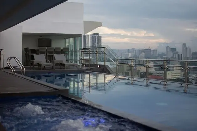 One Central Hotel