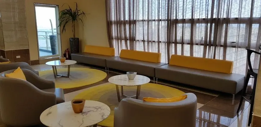 One Central Hotel - Lobi