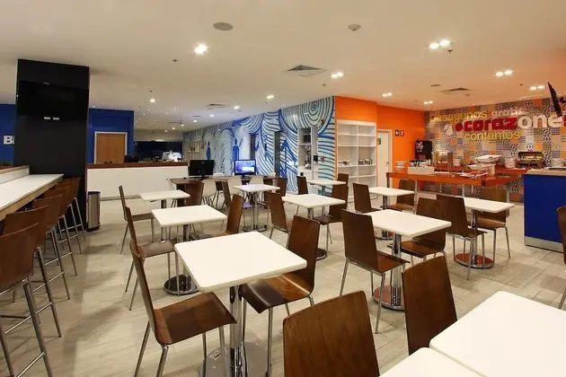 One Ciudad de México Periférico Sur - Yerinde Yemek