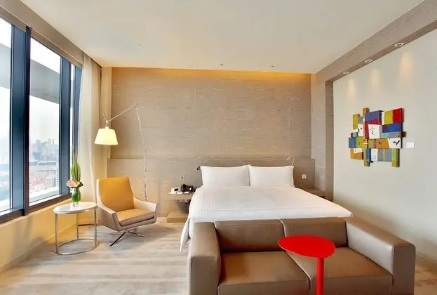 One Farrer Hotel (SG Clean) - Oda