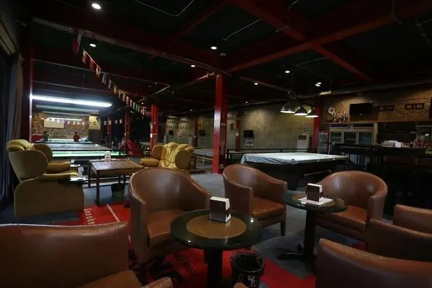 One Four Seven Hotel & Snooker Bar - Yerinde Yemek