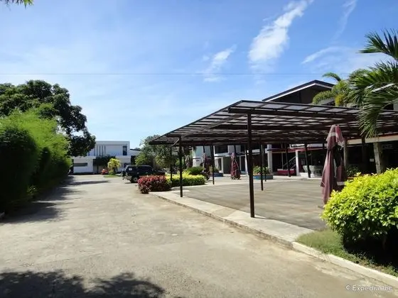 One Manalo Place - Dış Mekan