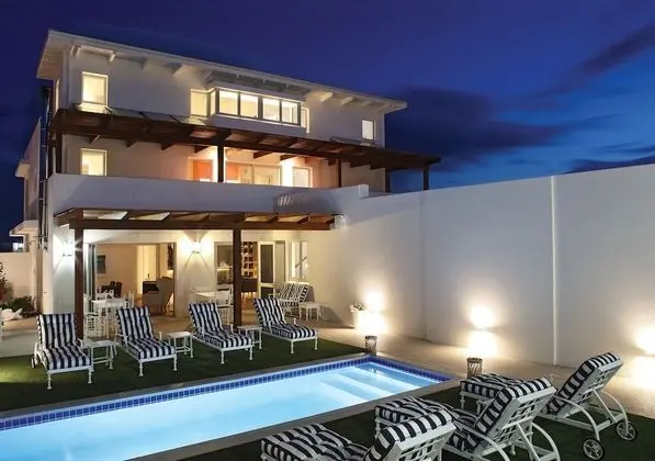 One Marine Drive Boutique Hotel - Havuz