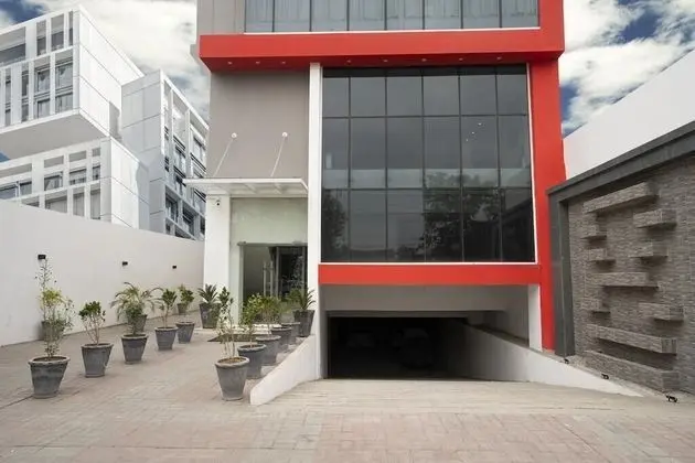 Hotel One MM Alam Road Lahore
