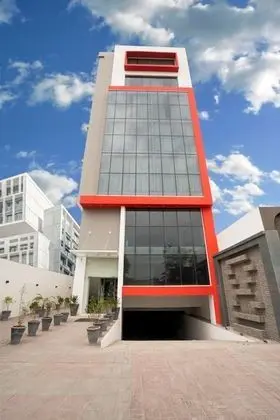 Hotel One MM Alam Road Lahore - Dış Mekan