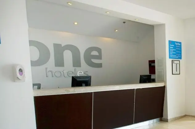 One Monterrey Aeropuerto - Genel