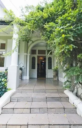 One of our top Picks in Pretoria - Lovely Spacious Room With Breakfast - Öne Çıkan Resim
