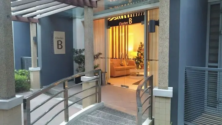 One Palm Tree Villas Classy Condotel - Lobi