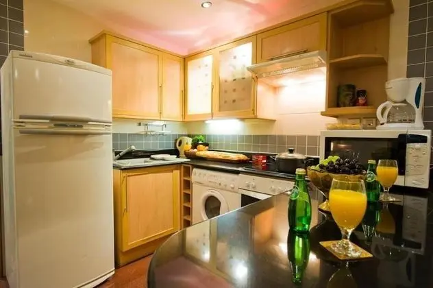 One Pavilion Luxury Serviced Apartments - Mutfak