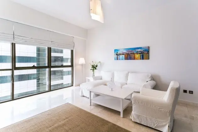 One Perfect Stay - 1BR at Al Murad Tower - Dış Mekan