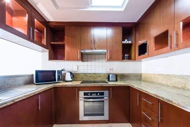 One Perfect Stay - 2BR at Fairways - Mutfak