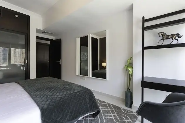 One Perfect Stay - Al Majara 3 - Oda