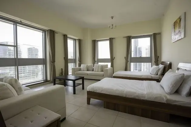 One Perfect Stay - Executive Tower - Oda