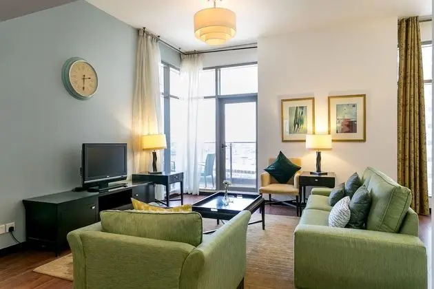 One Perfect Stay - Green Lake Tower 1