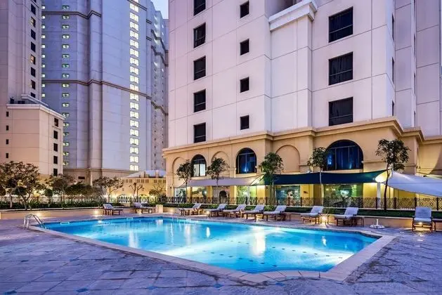 One Perfect Stay - Shams 2 - Havuz