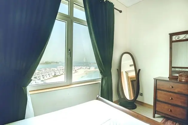 One Perfect Stay - Shoreline 7 - Öne Çıkan Resim